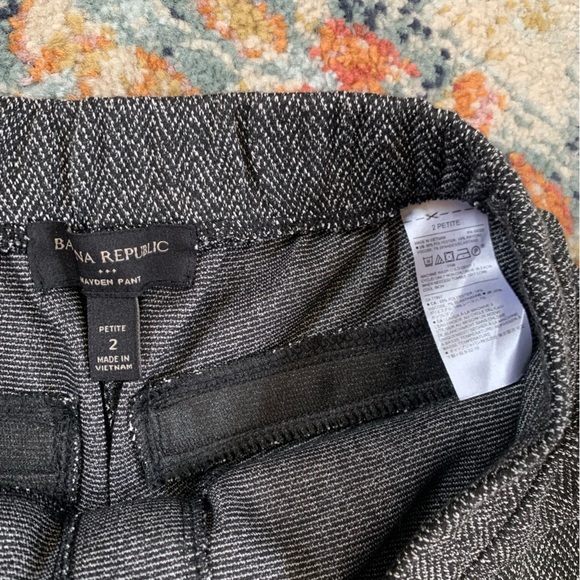 Banana republic women’s Hayden taper pant size 2P - Picture 2 of 5